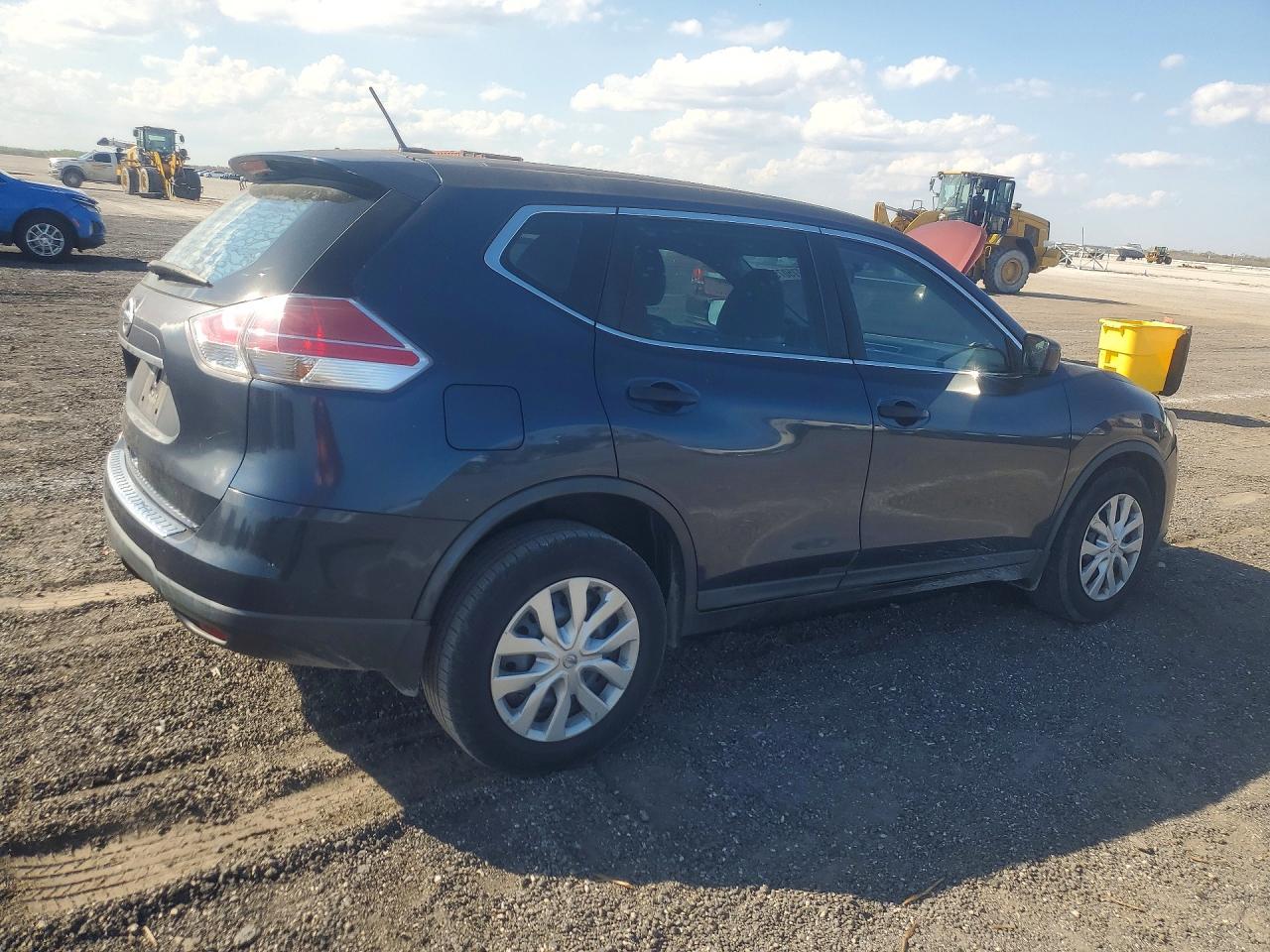 2016 Nissan Rogue S - Image 3