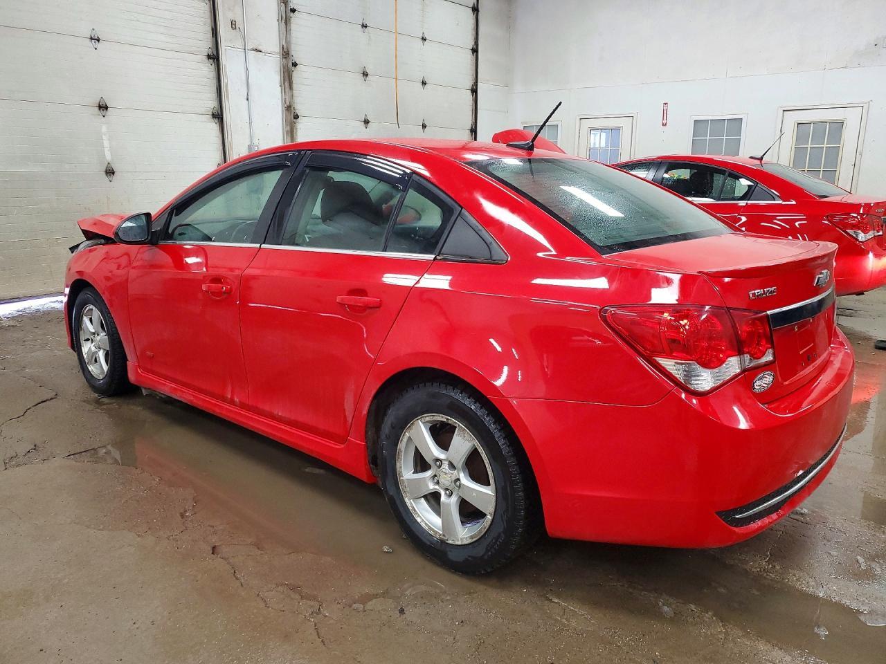 2014 Chevrolet Cruze Lt - Image 2