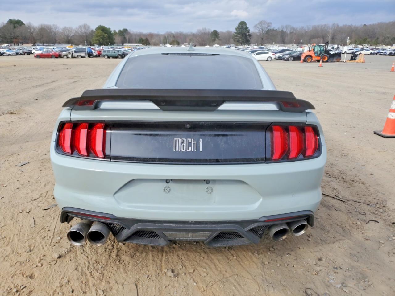 2022 Ford Mustang Mach I - Фото 6