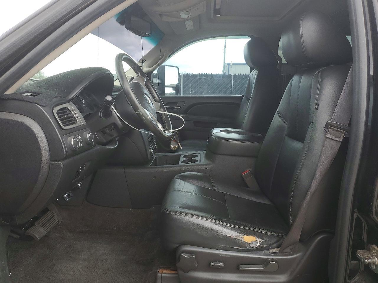 2013 Chevrolet Avalanche Lt - Image 7