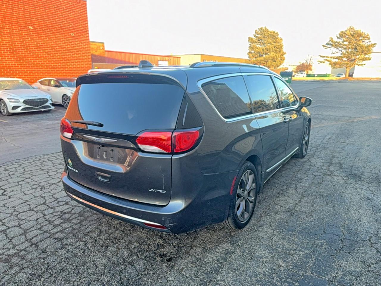 2019 Chrysler Pacifica Limited - Фото 4