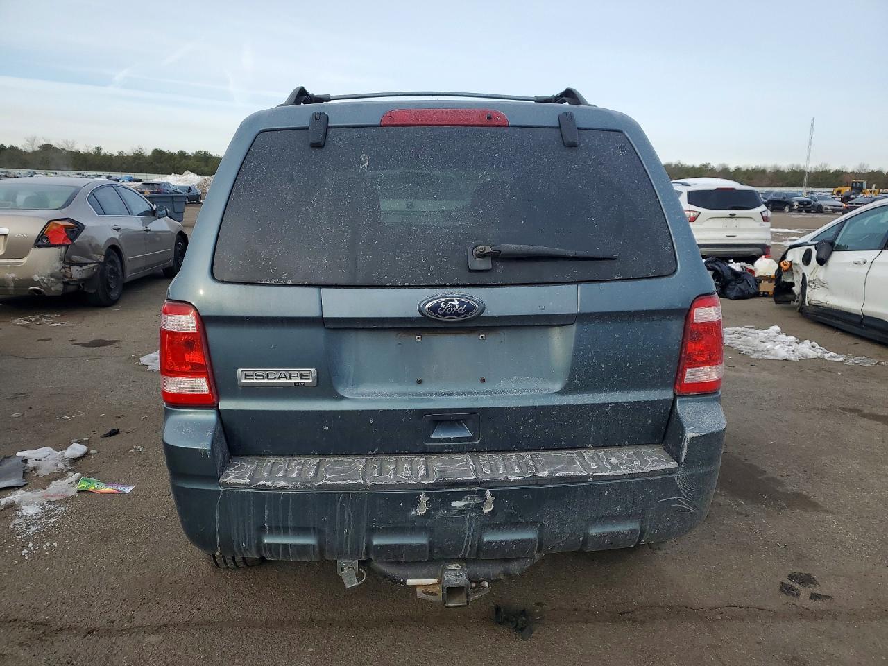 2011 Ford Escape - Фото 6
