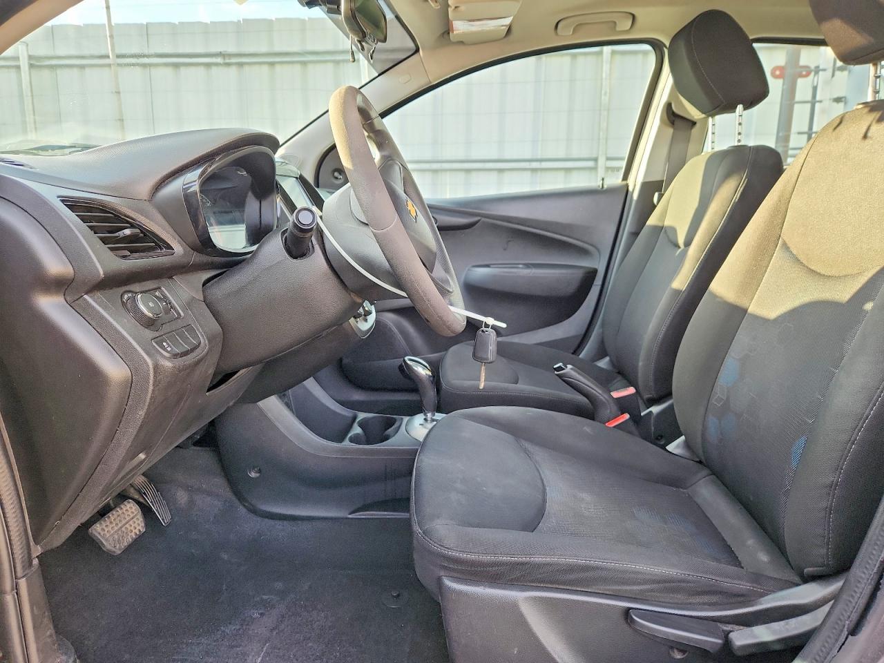 2016 Chevrolet Spark Ls - Фото 7