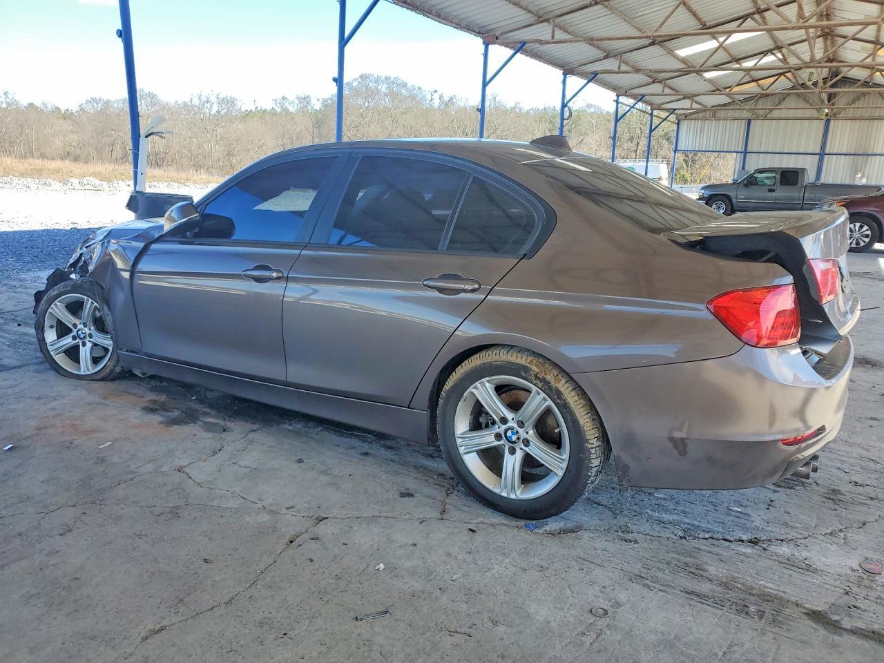 2014 BMW 328 I - Фото 2