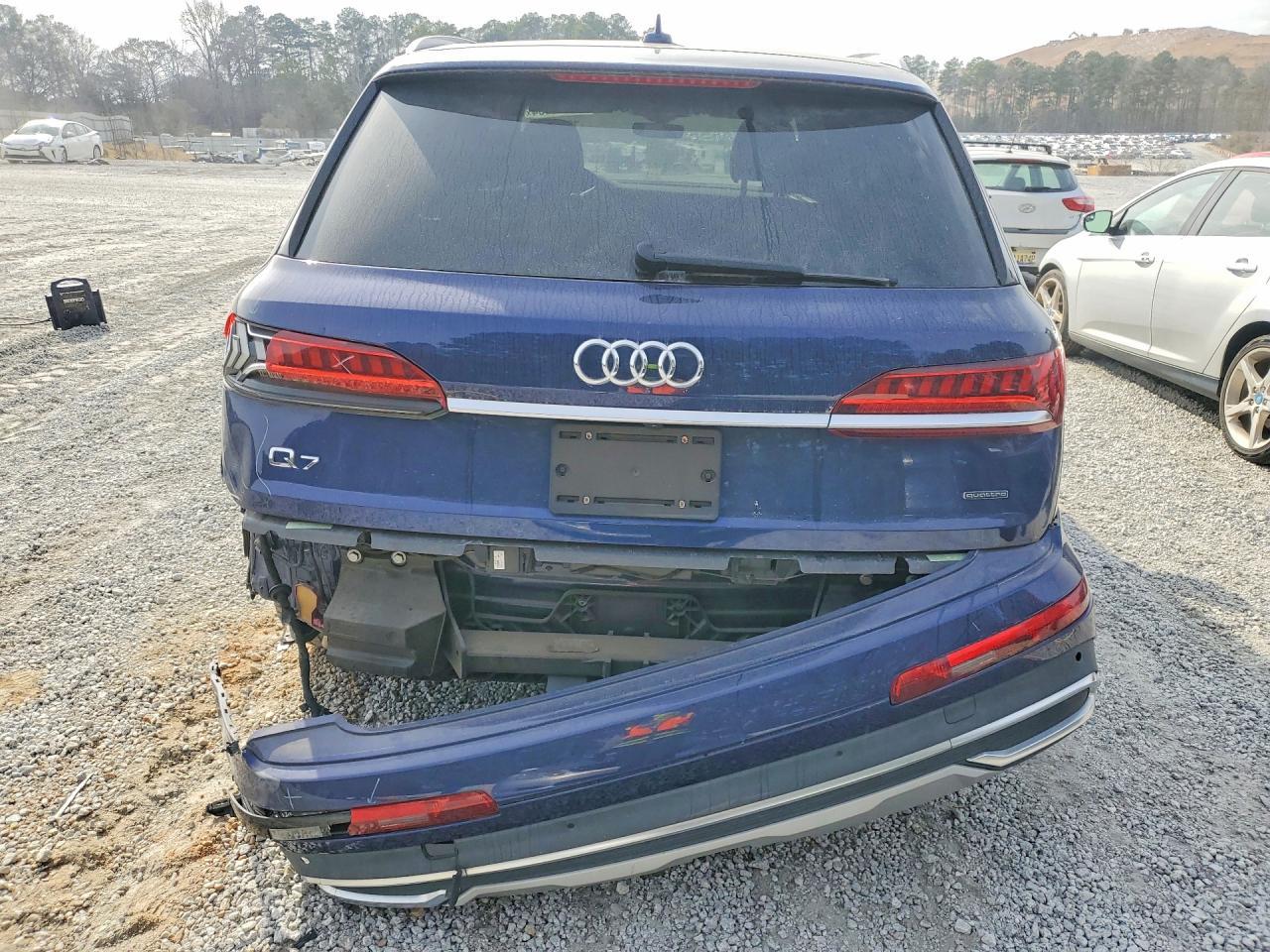 2021 Audi Q7 Premium Plus - Image 6