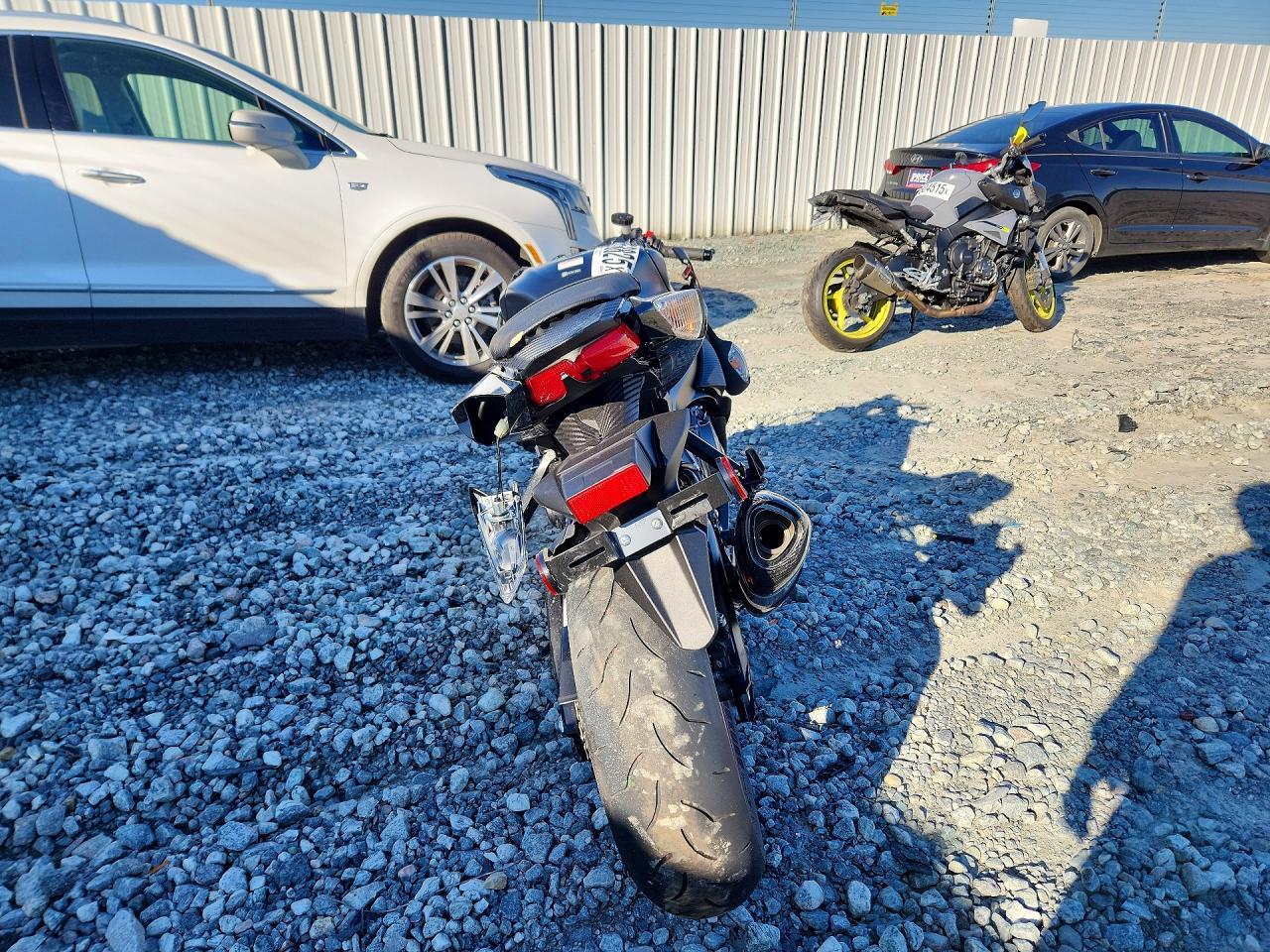 2026 Suzuki Gsx-R750 - Image 4