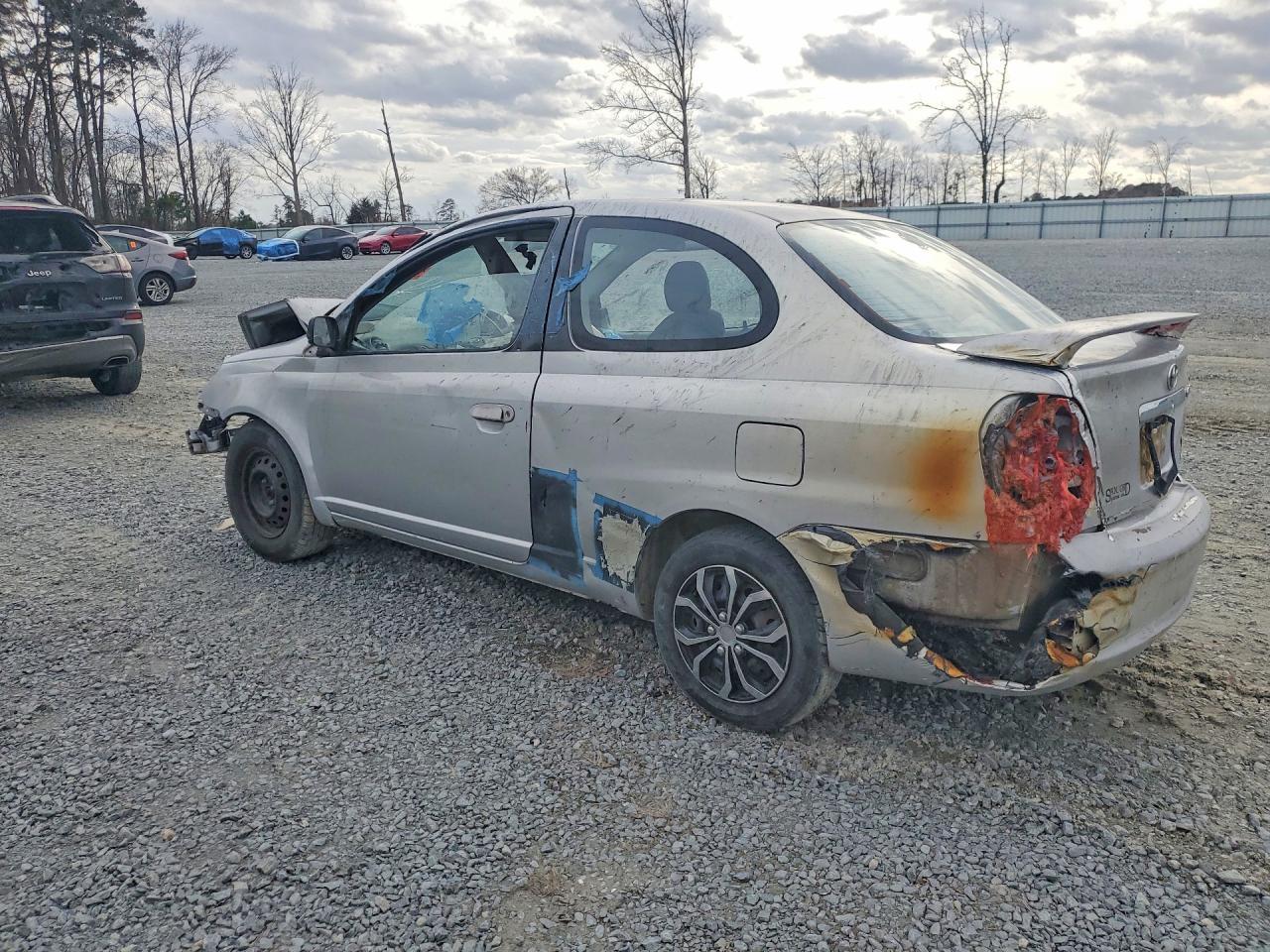 2003 Toyota Echo - Image 2