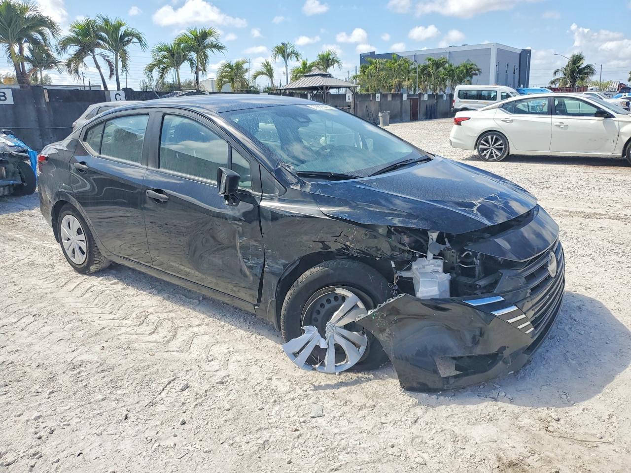 2023 Nissan Versa S - Фото 4
