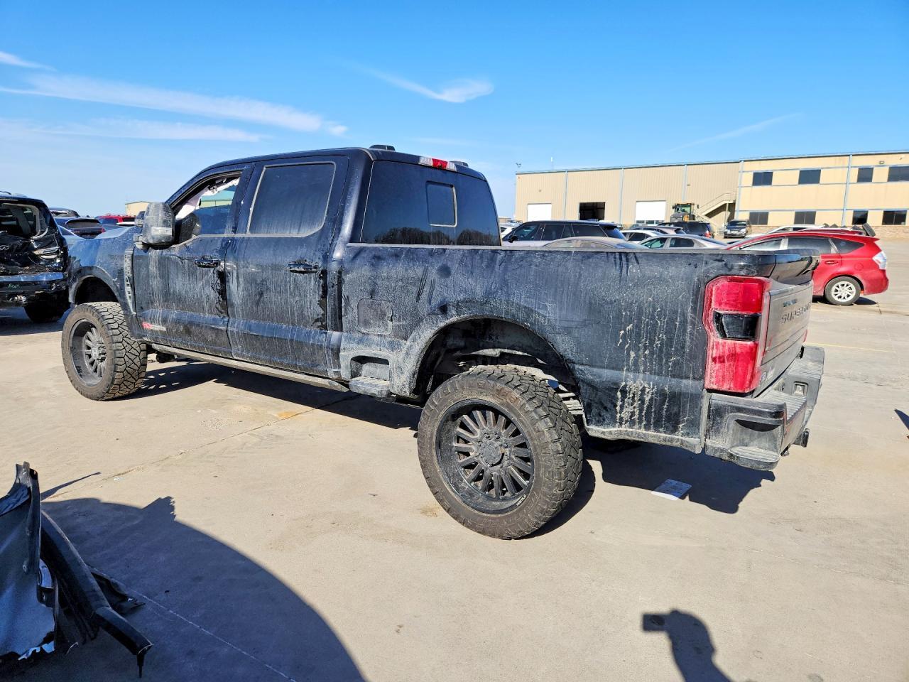 2025 Ford F250 Super Duty - Фото 2