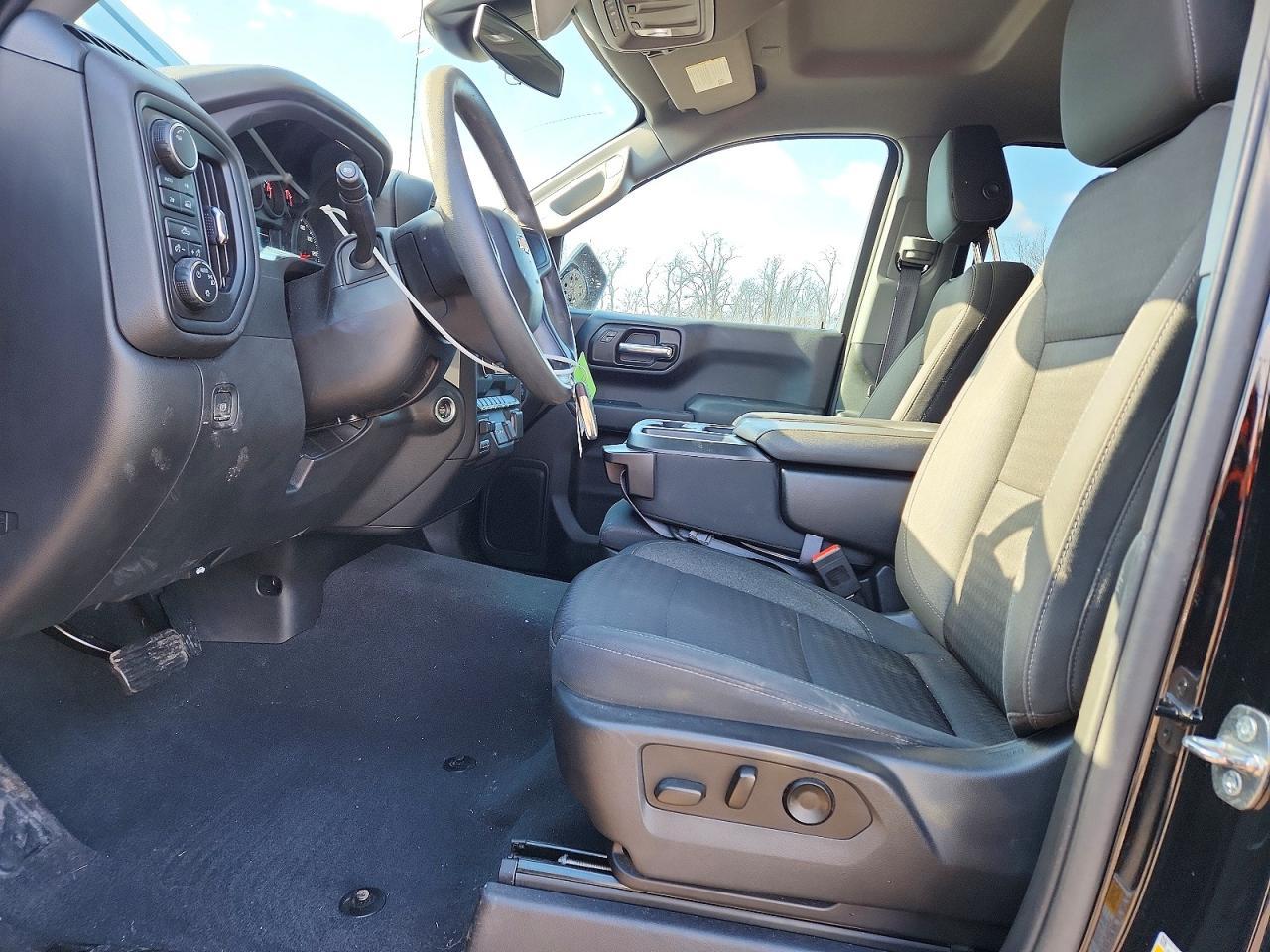 2023 Chevrolet Silverado K1500 Custom - Фото 7