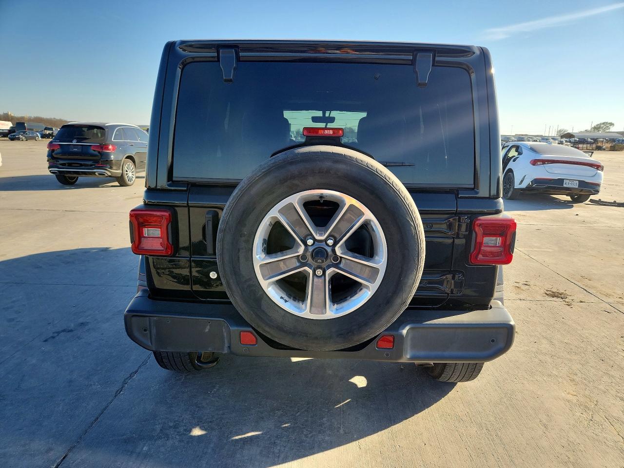 2018 Jeep Wrangler Unlimited Sahara - Фото 6