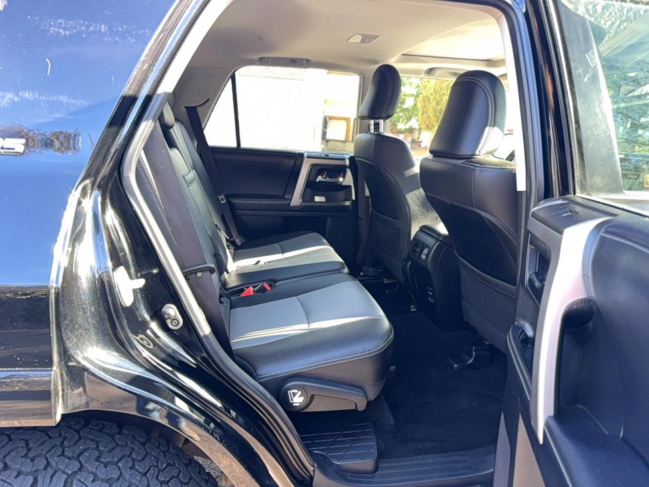 2019 Toyota 4Runner Sr5/Sr5 Premium - Image 6