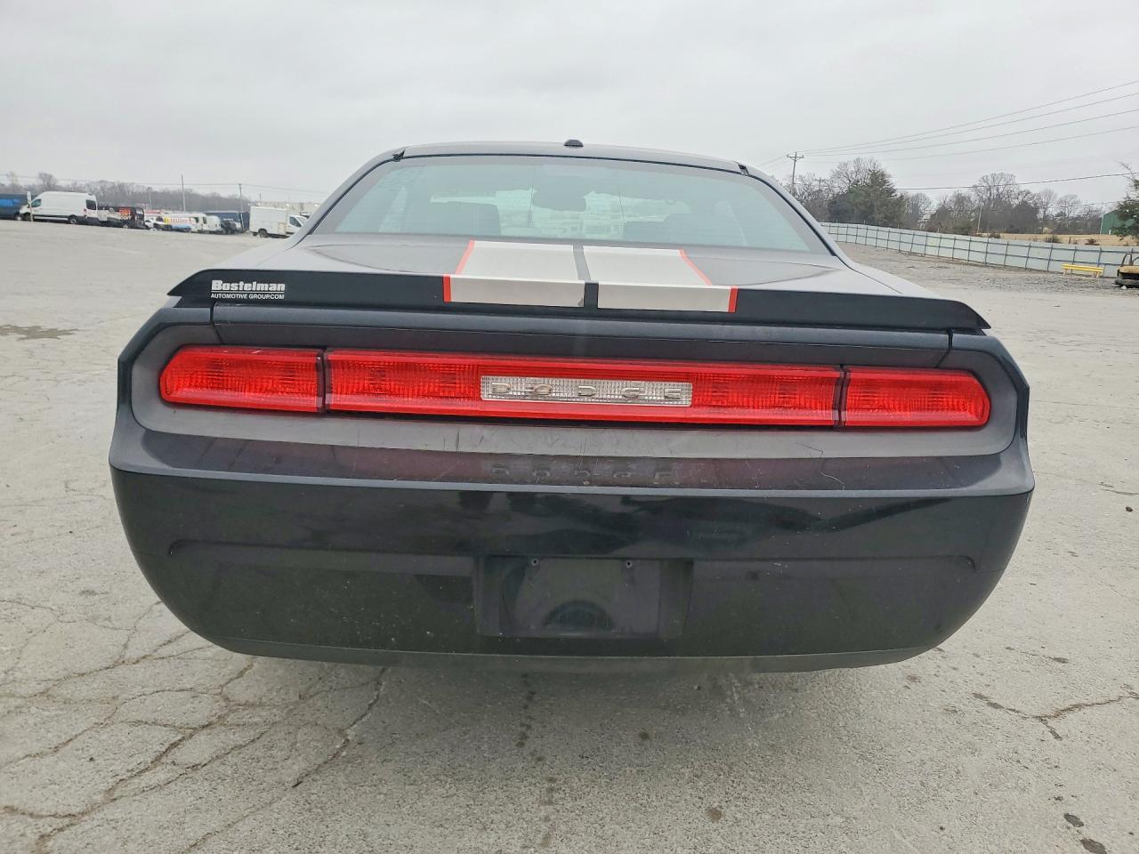 2010 Dodge Challenger Se - Image 6