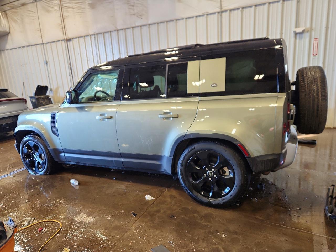 2020 Land Rover Defender 110 Hse - Фото 2