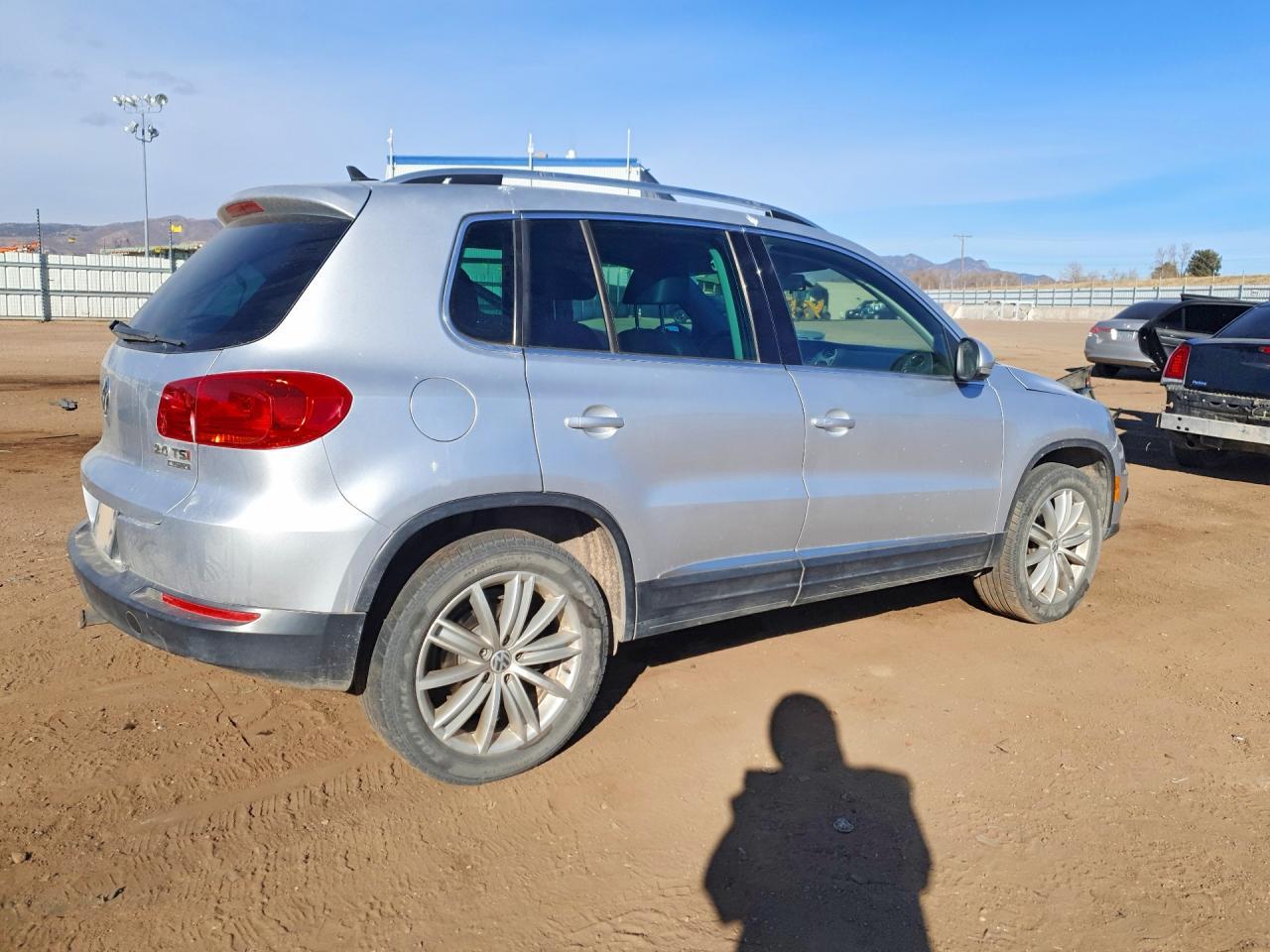 2014 Volkswagen Tiguan S - Image 3