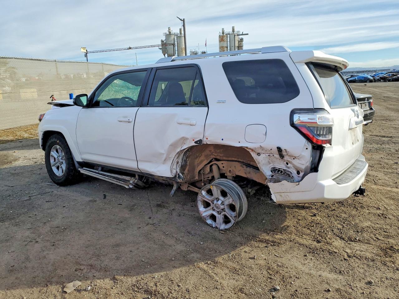 2016 Toyota 4Runner Sr5 Premium - Image 2