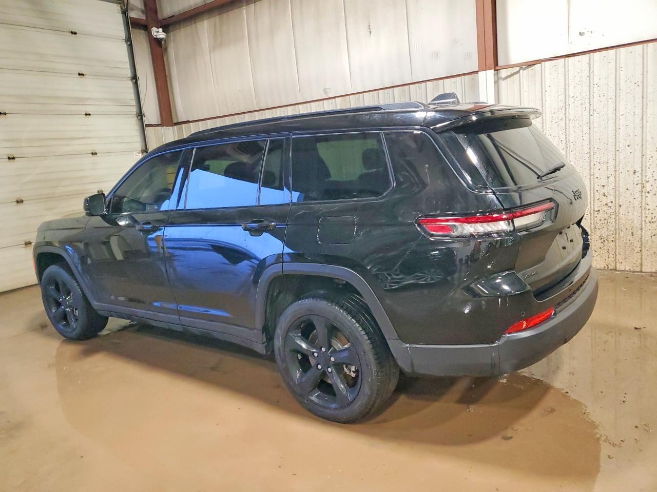 2025 Jeep Grand Cherokee L Limited - Image 2