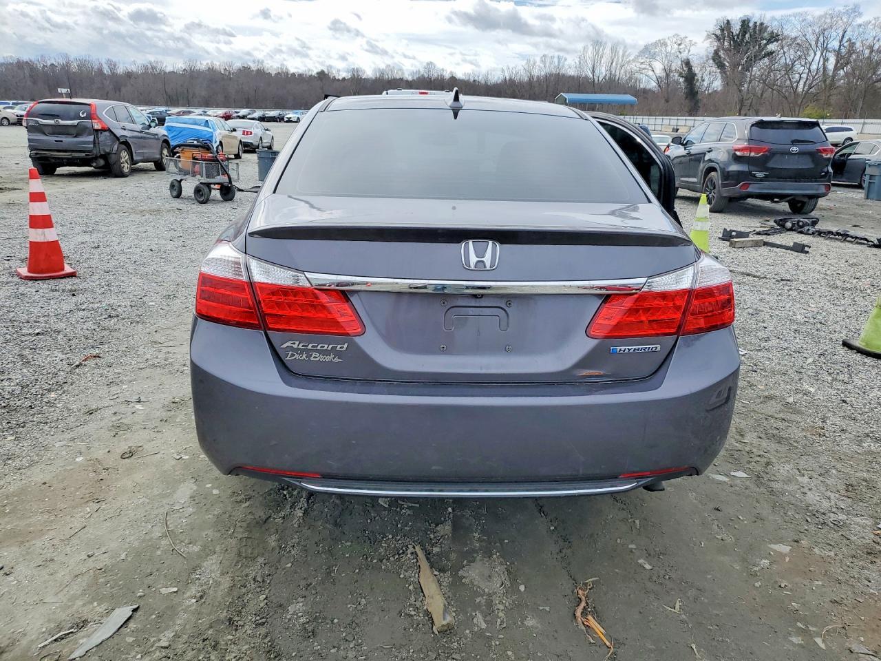 2015 Honda Accord Hybrid Exl - Image 6
