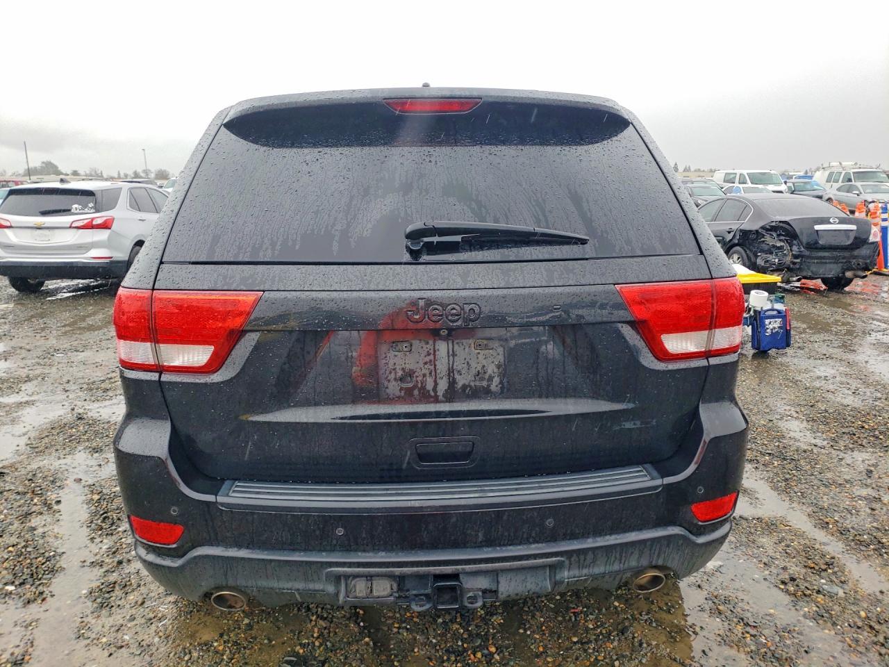 2013 Jeep Grand Cherokee Laredo - Image 6