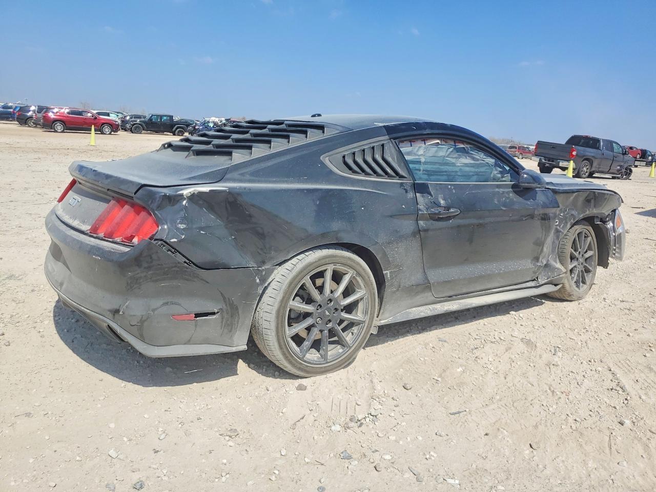 2015 Ford Mustang Gt - Фото 3