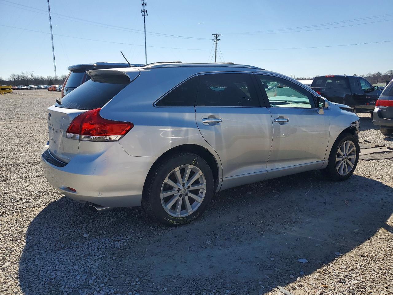 2009 Toyota Venza - Image 3