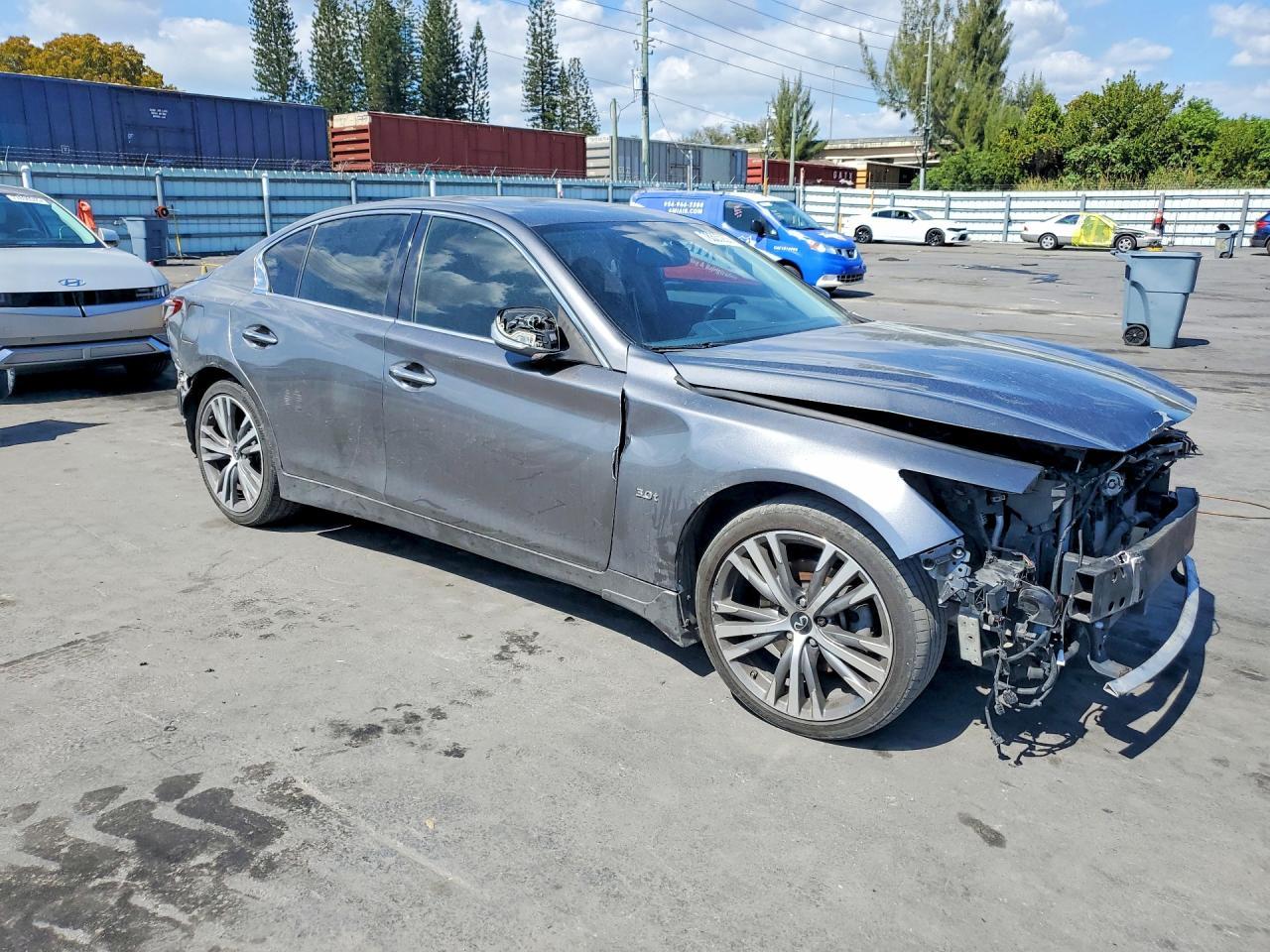 2018 Infiniti Q50 Luxe - Фото 4