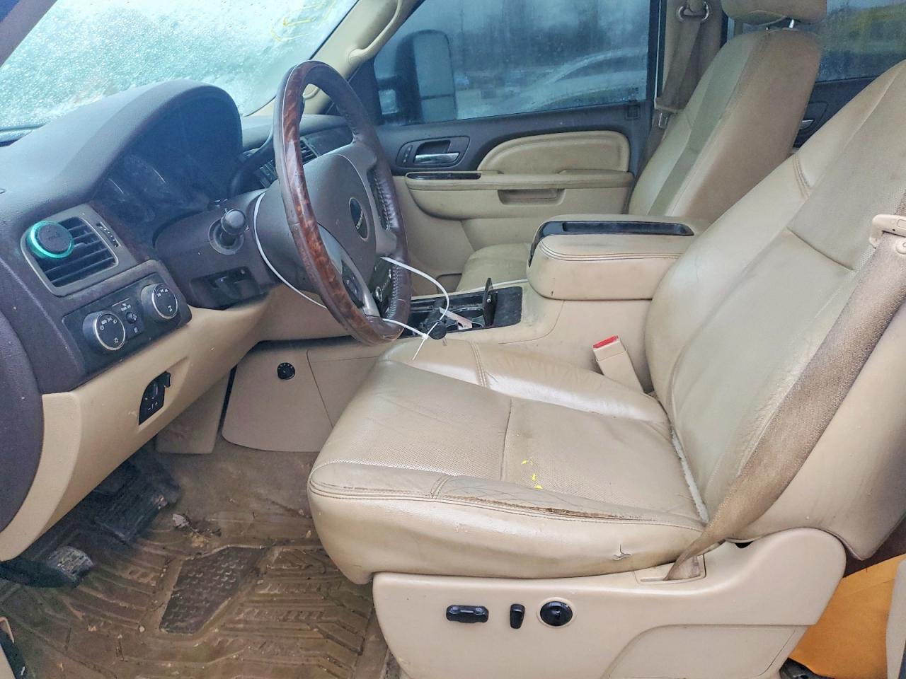 2012 GMC Sierra K2500 Denali - Image 7