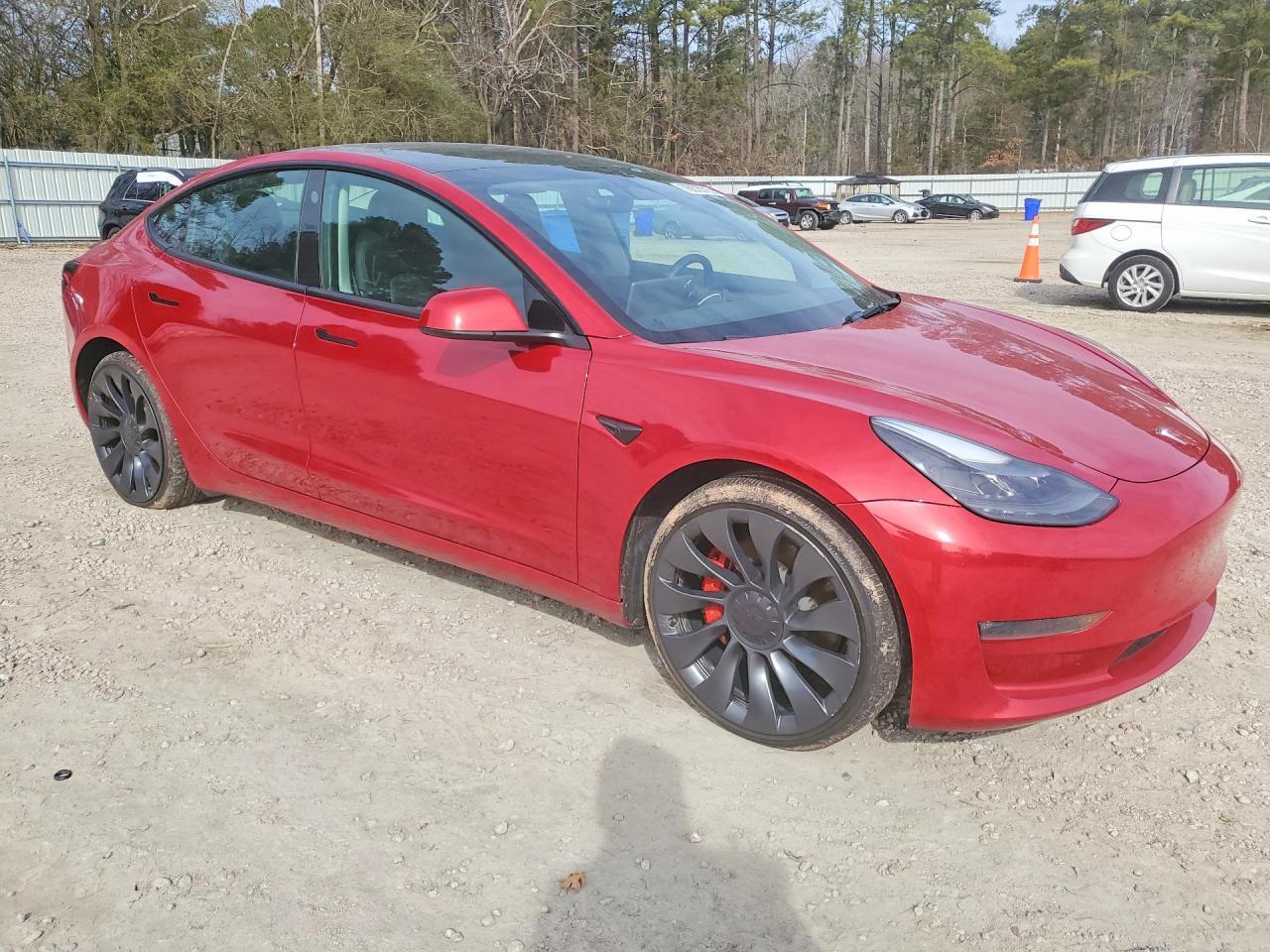 2023 Tesla Model 3 - Фото 4