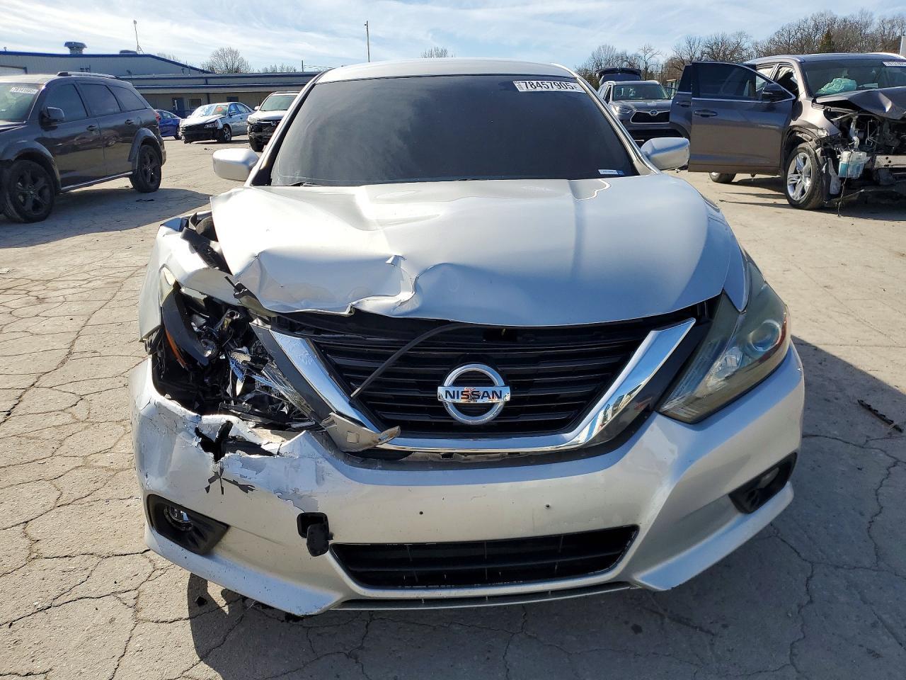 2016 Nissan Altima 2.5 - Фото 5