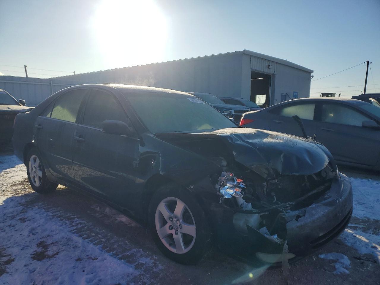 2002 Toyota Camry Le - Фото 4
