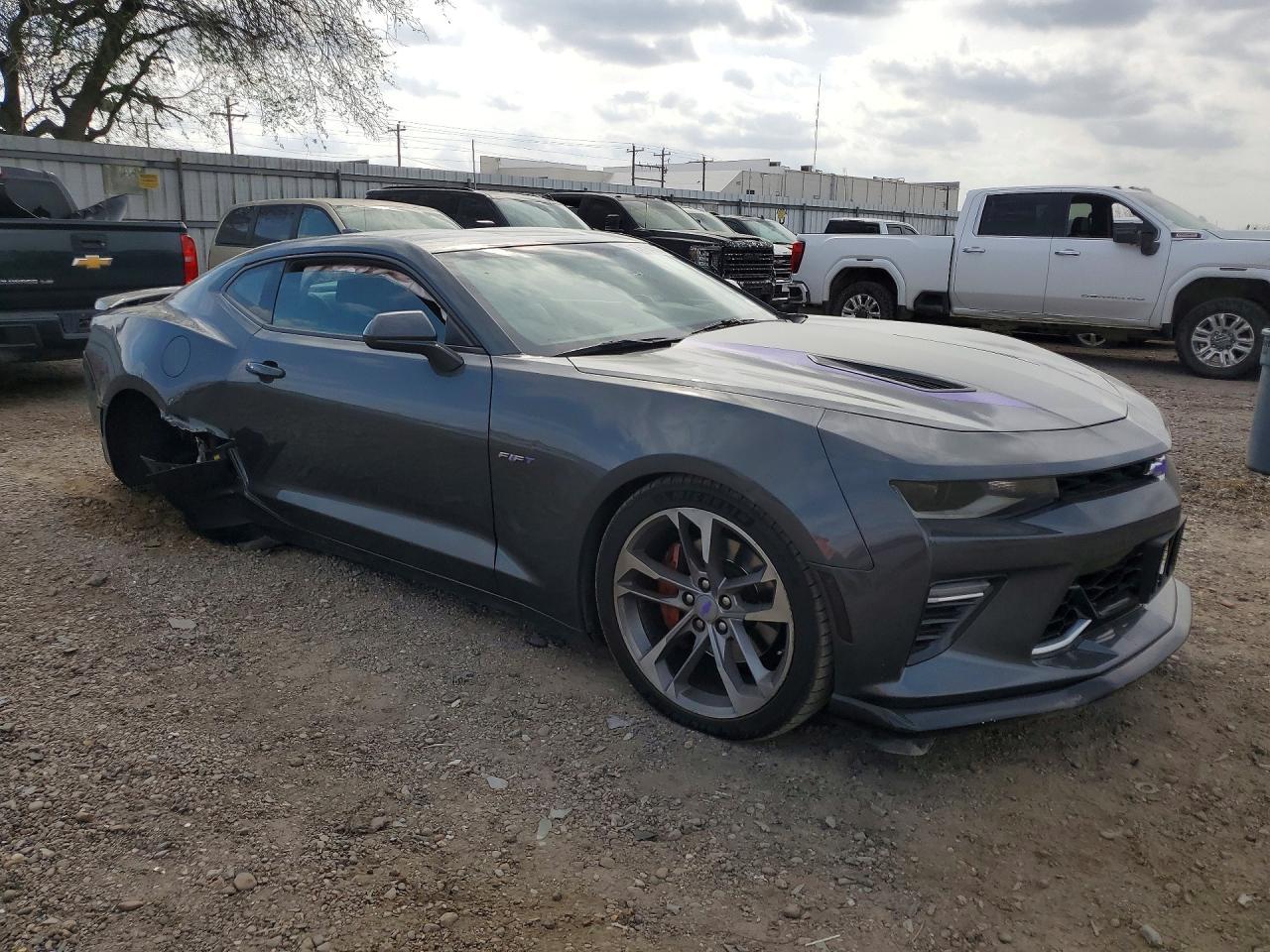 2017 Chevrolet Camaro Ss - Image 4
