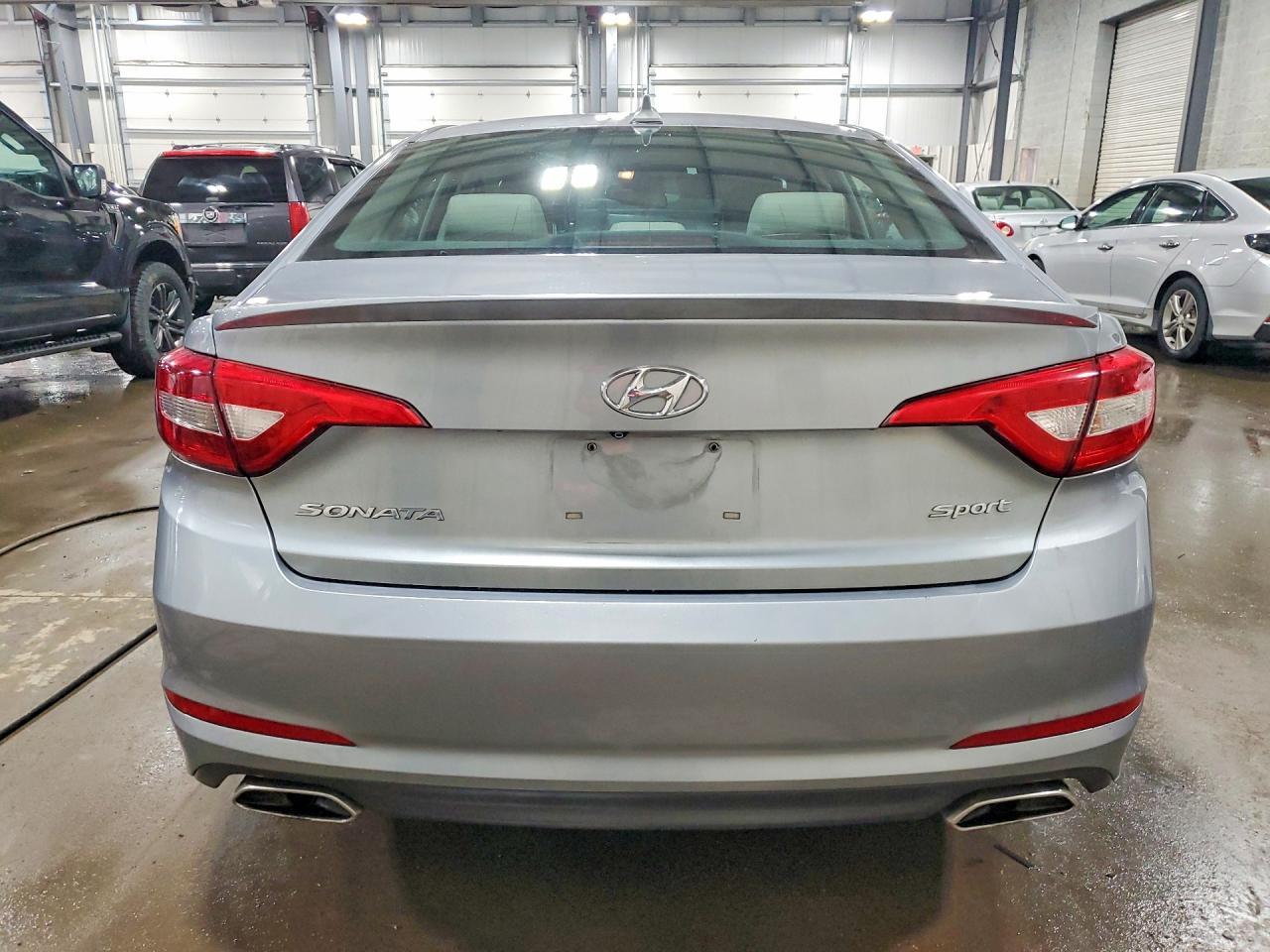 2016 Hyundai Sonata Sport - Image 6