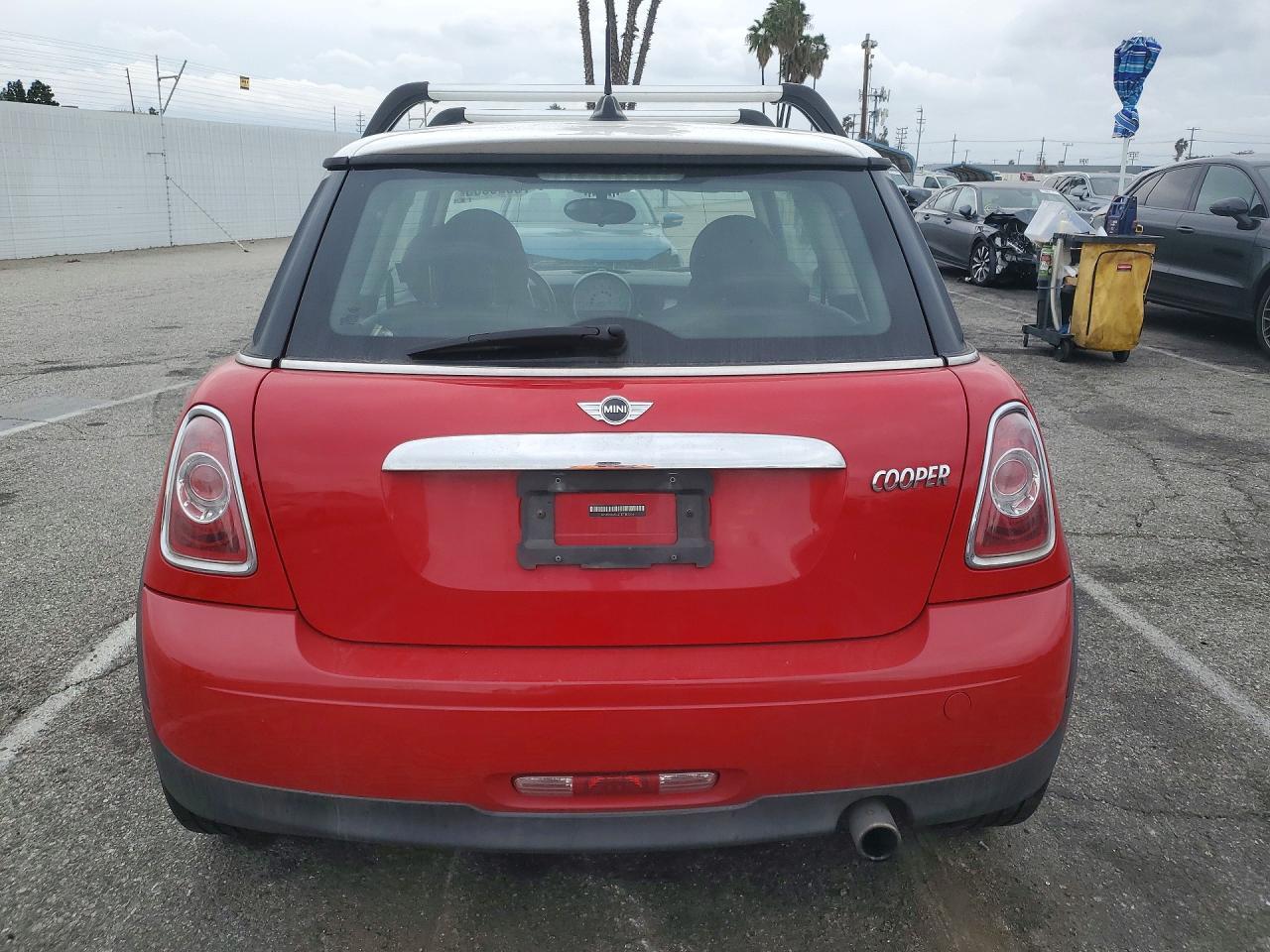 2011 Mini Cooper - Image 6