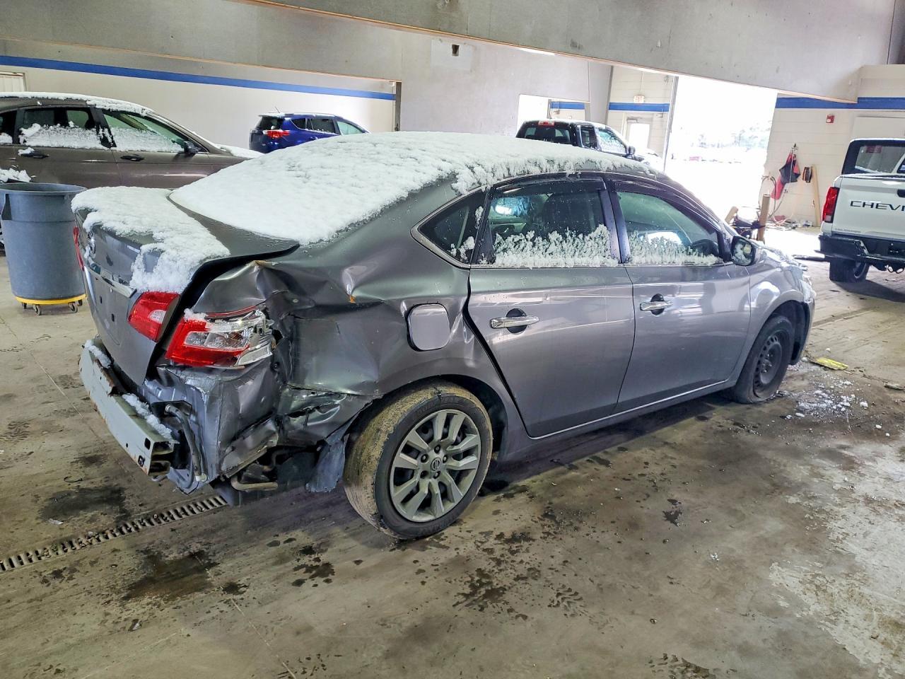 2016 Nissan Sentra S - Фото 3