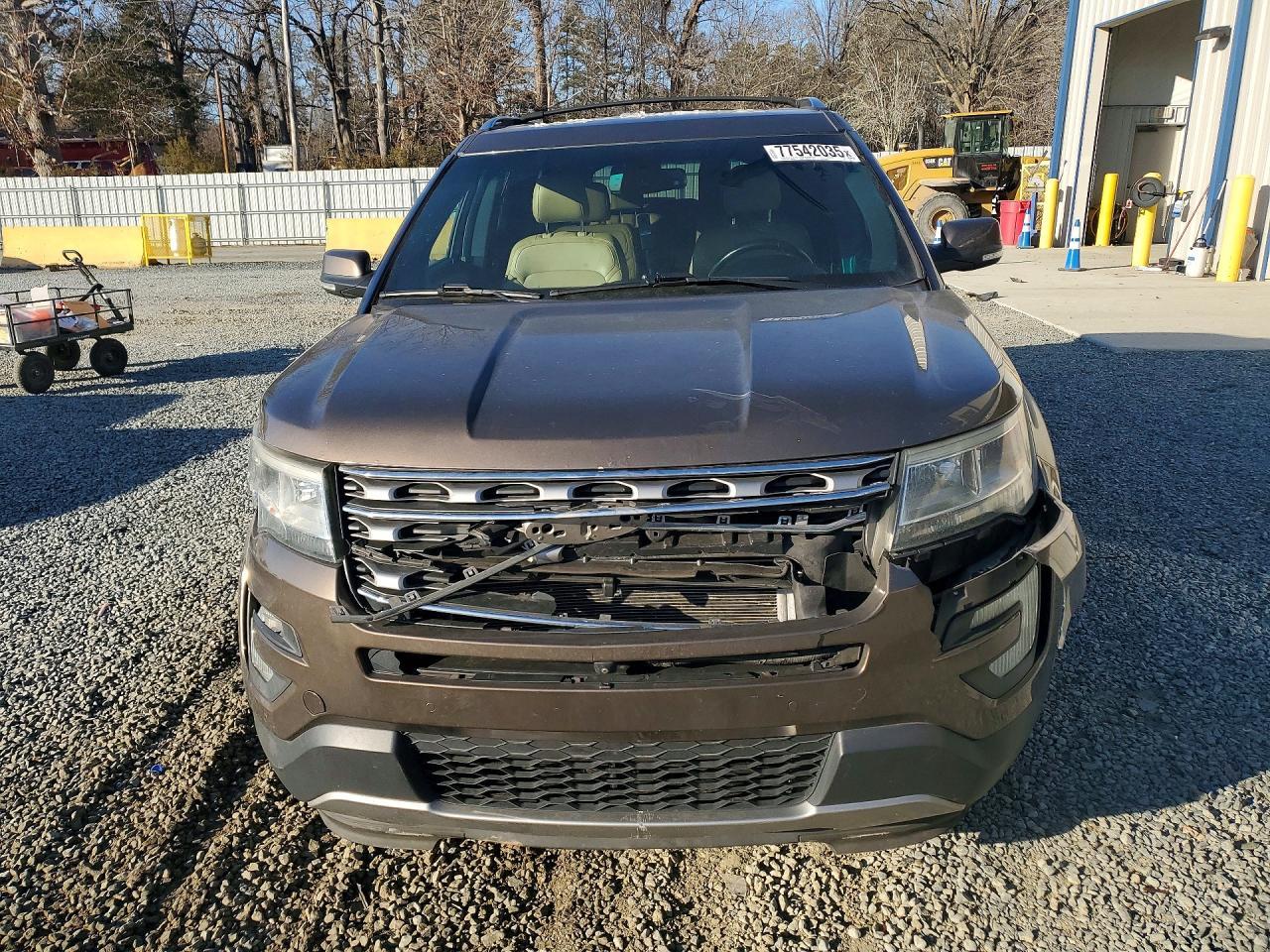 2016 Ford Explorer Limited - Image 5