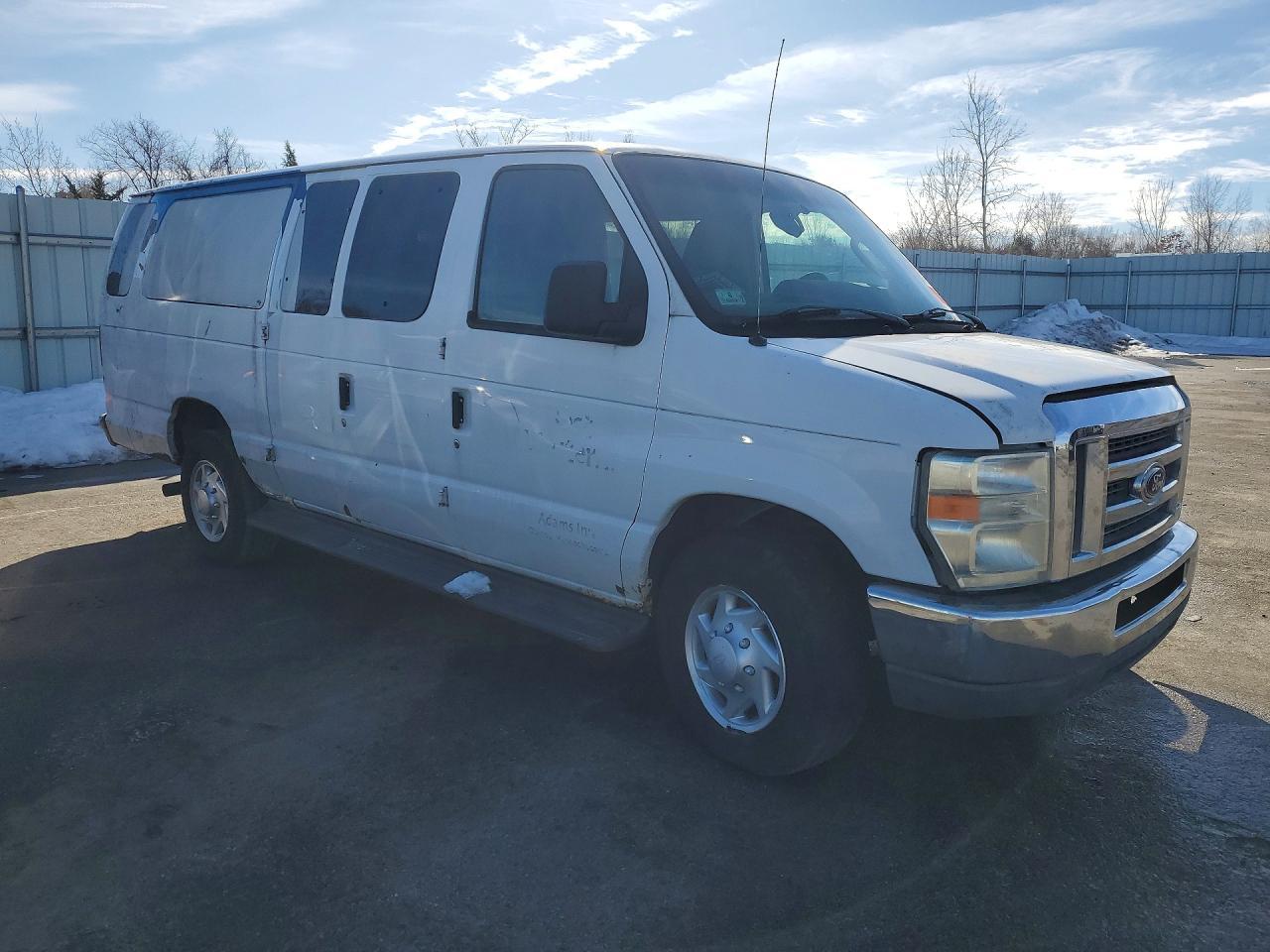 2014 Ford Econoline E350 Super Duty Wagon - Фото 4