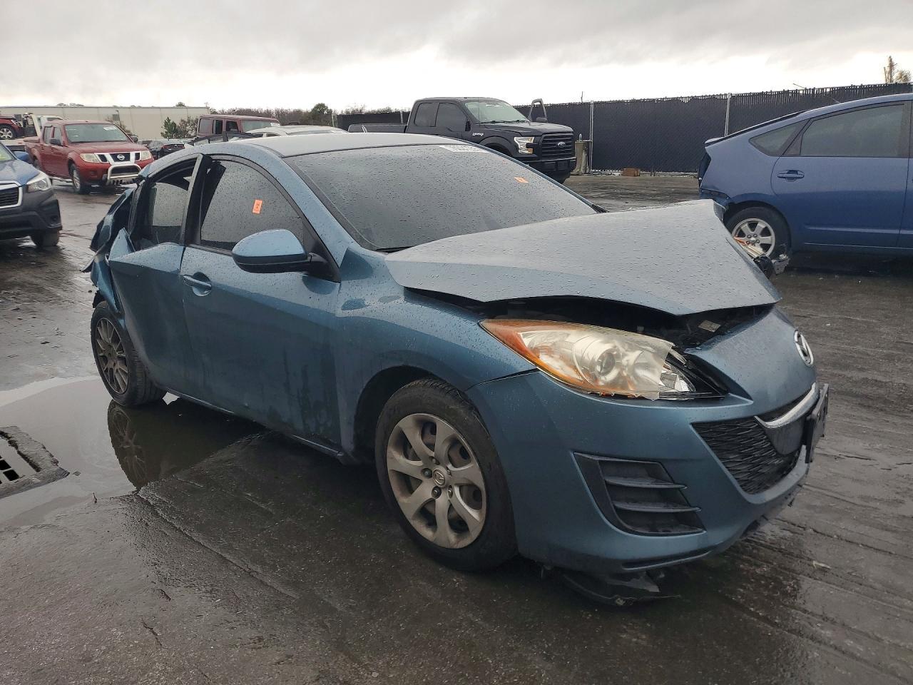 2010 Mazda 3 I - Image 4