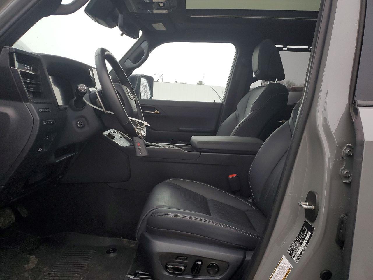 2025 Lexus Gx 550 Luxury - Image 7