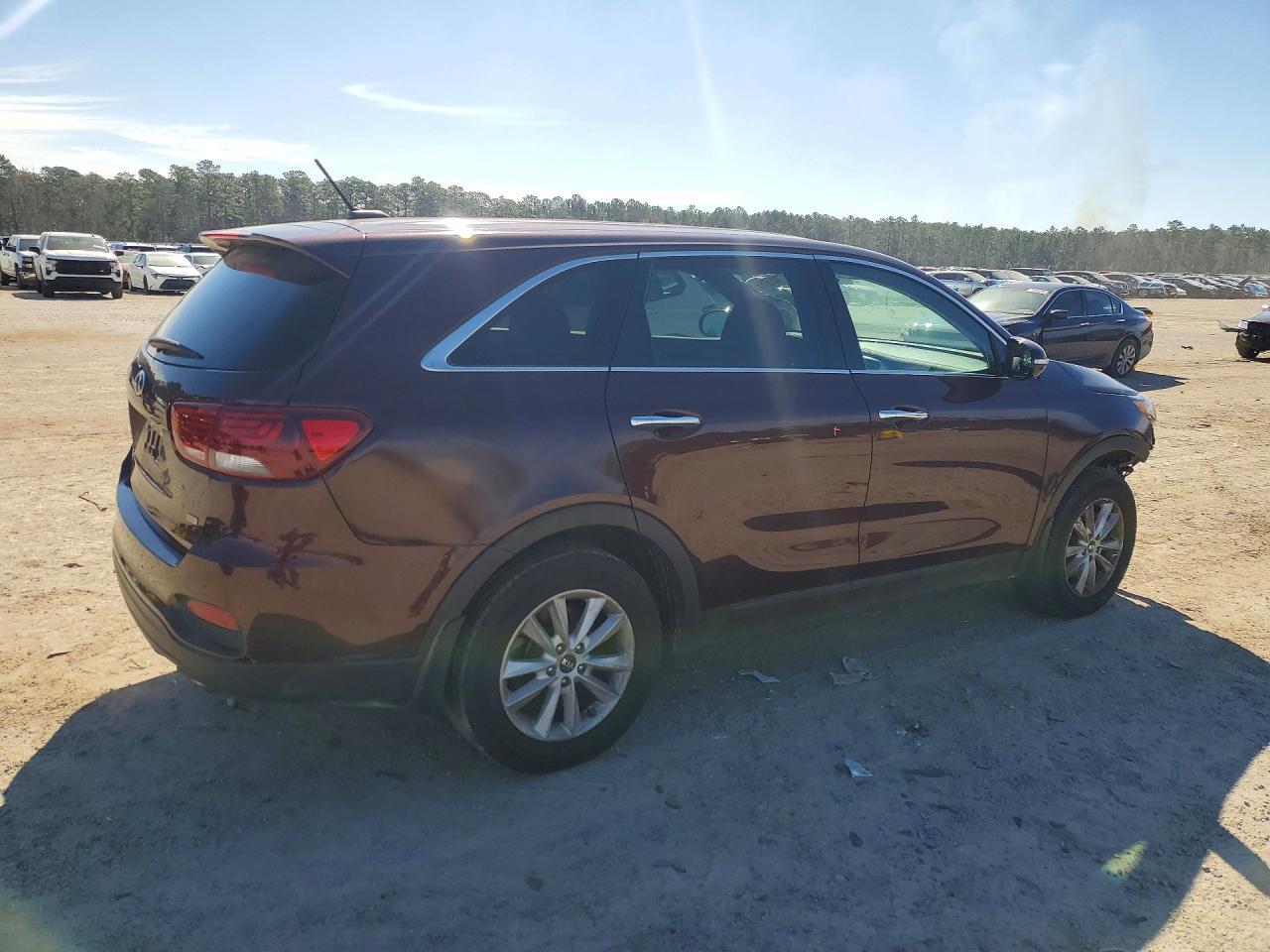2019 Kia Sorento Lx - Image 3