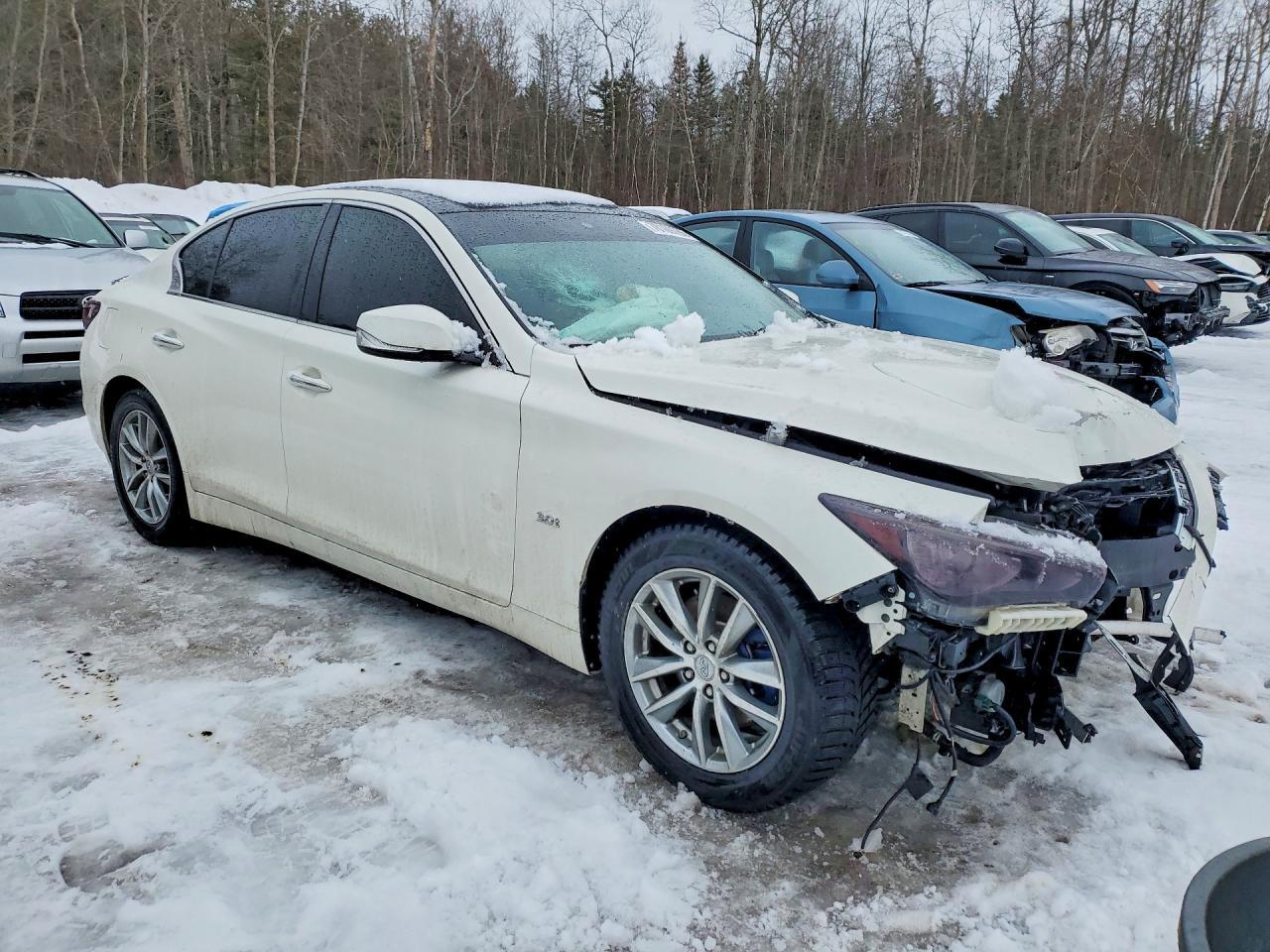 2017 Infiniti Q50 Premium - Image 4