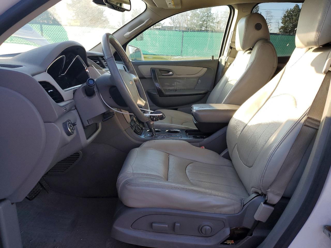 2017 Chevrolet Traverse Premier - Image 7