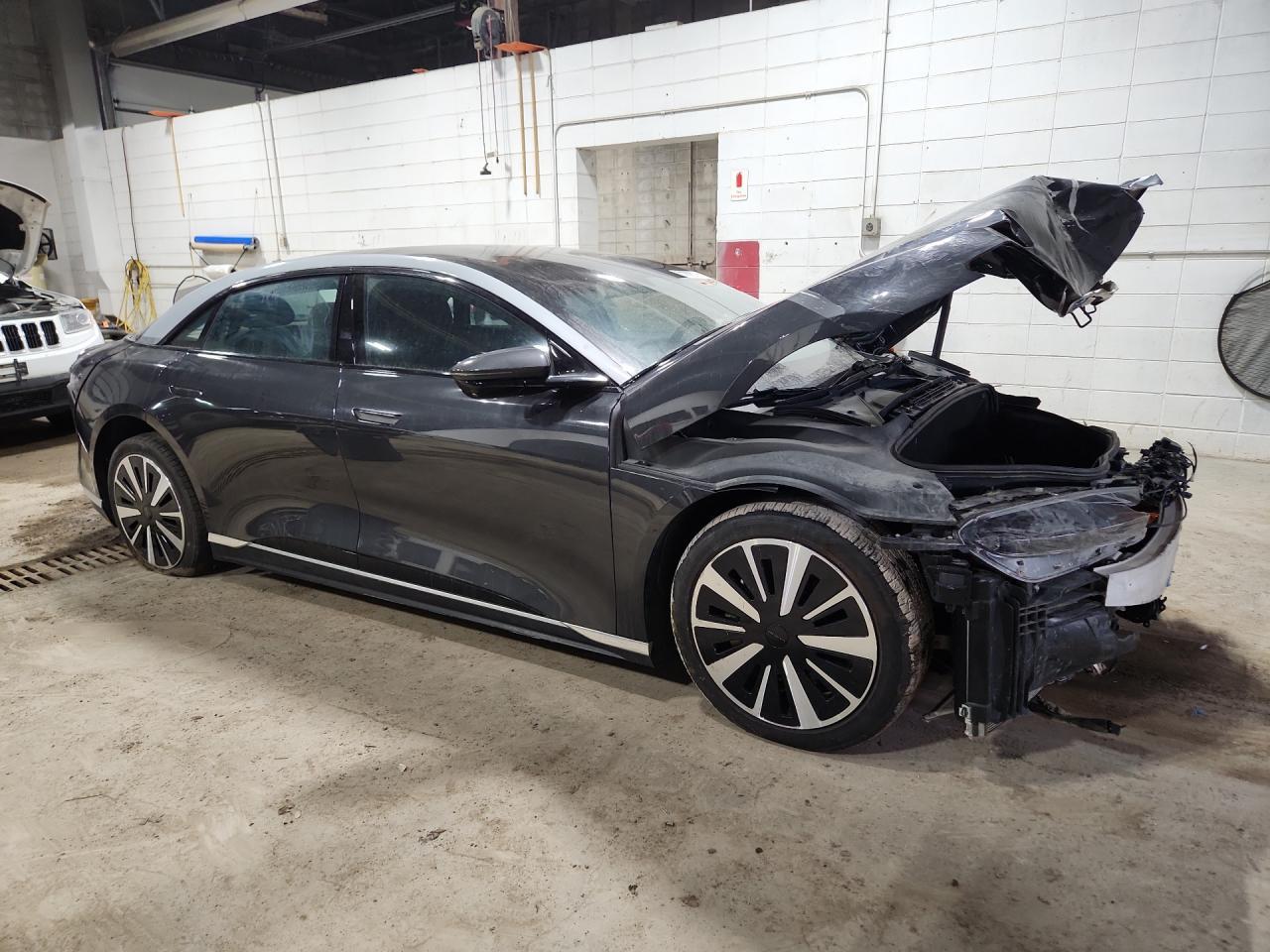 2023 Lucid Motors Air Touring - Image 4