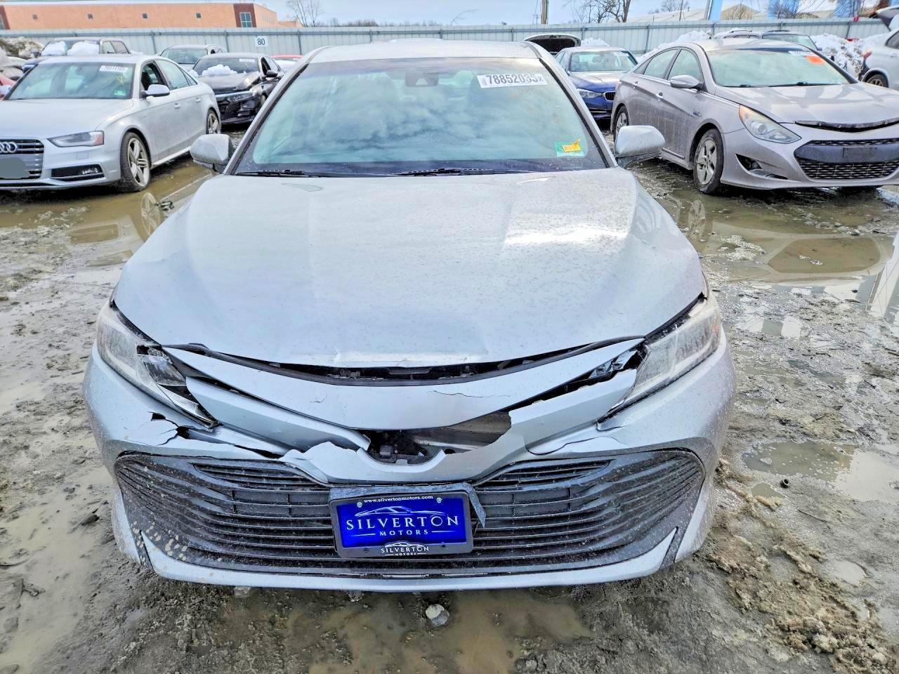 2018 Toyota Camry Le - Фото 5