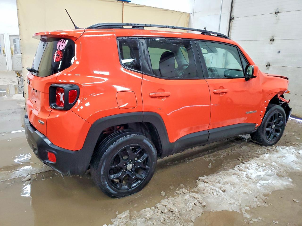 2016 Jeep Renegade Latitude - Фото 3