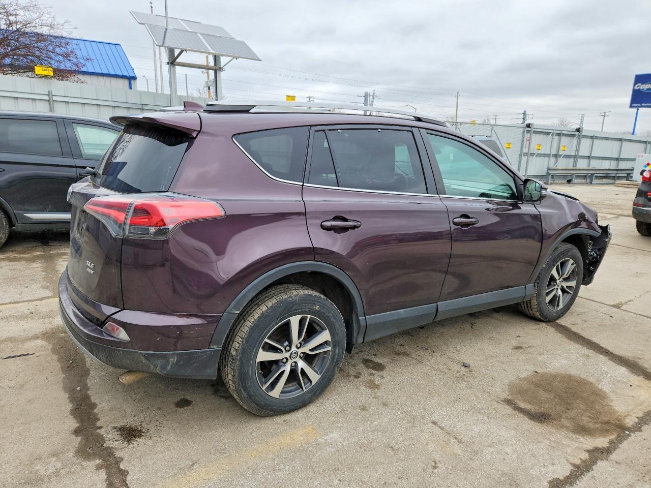 2017 Toyota Rav4 Xle - Image 3