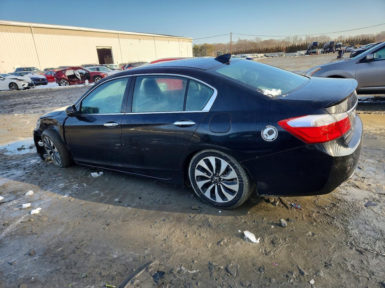 2014 Honda Accord Touring Hybrid - Image 2