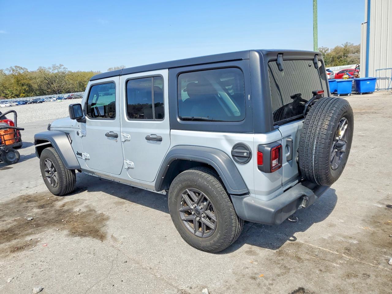 2024 Jeep Wrangler Sport - Фото 2