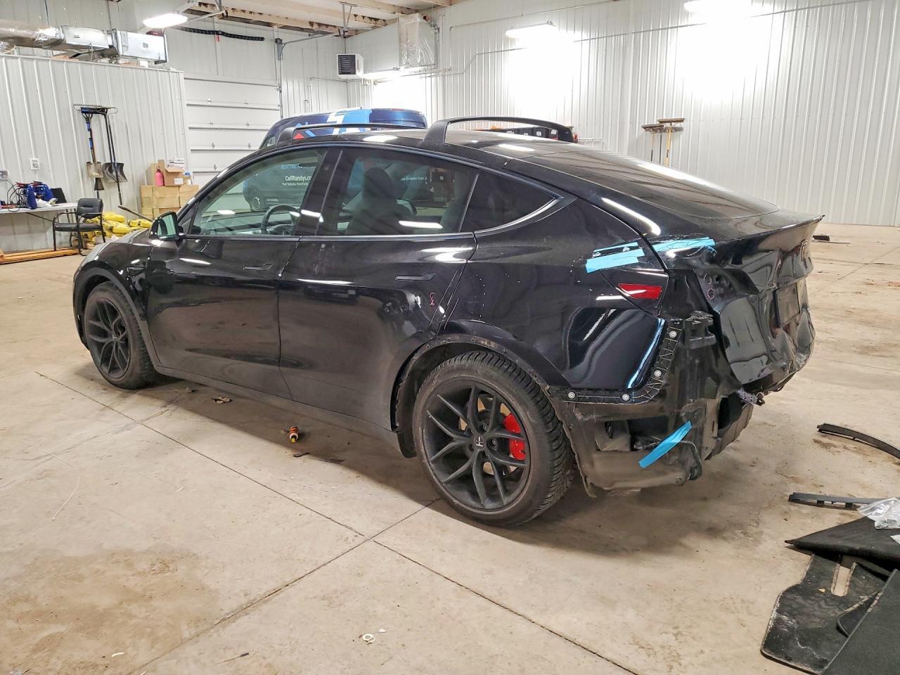 2022 Tesla Model Y - Image 2