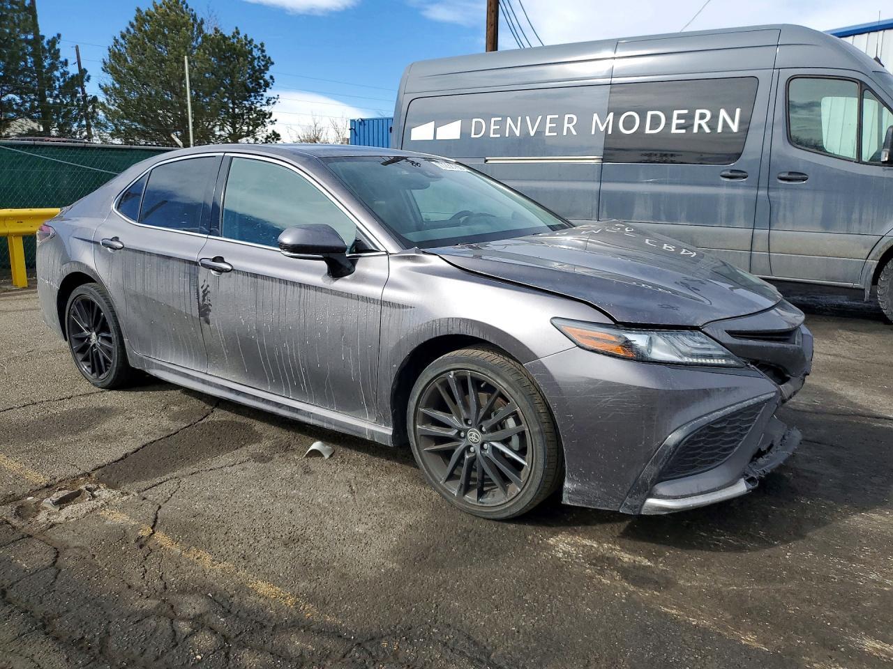 2022 Toyota Camry Xse - Image 4