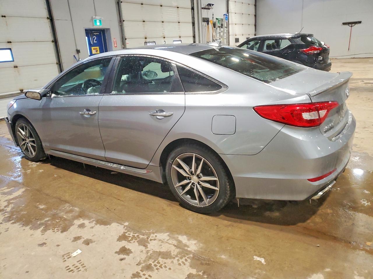 2015 Hyundai Sonata Sport - Image 2